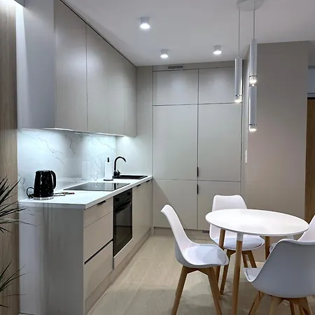 Teo Centrum Διαμέρισμα *