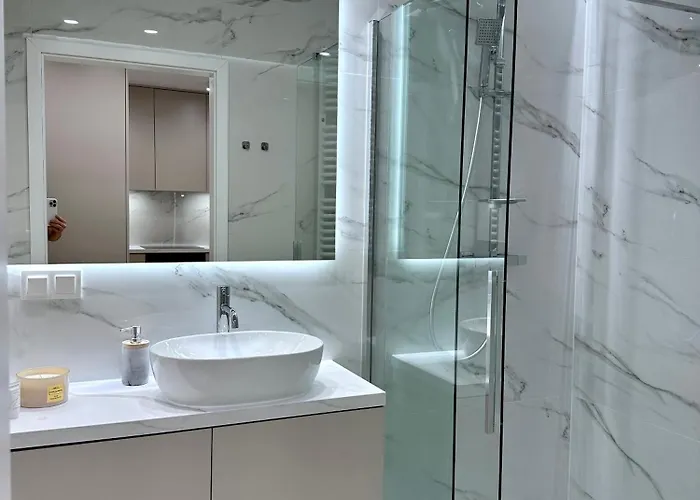 Teo Centrum Διαμέρισμα *